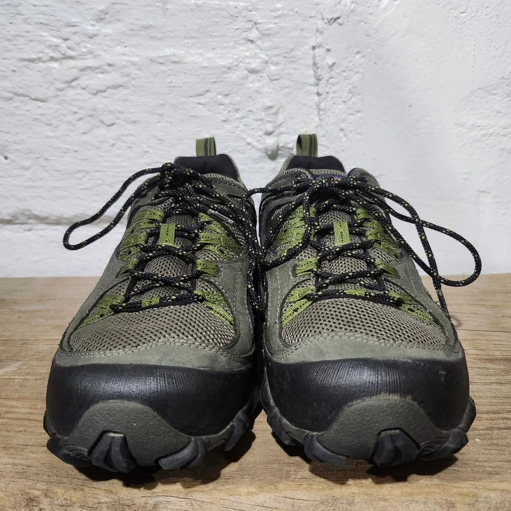 Patagonia Drifter Beluga / Willow Mens 8.5 Waterproof Hiking Shoes Olive Vibram
